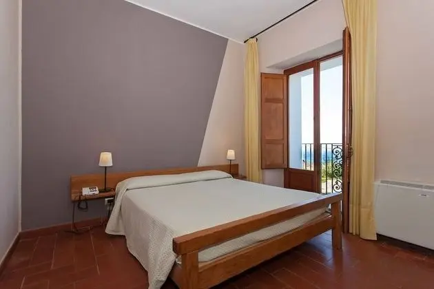 Tek Büyük Yataklı Oda, Balkon, Deniz Manzaralı