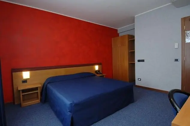 Business Büyük Yataklı Tek Kişilik Oda, 1 Çift Kişilik Yatak