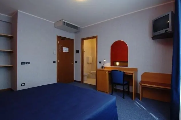 Business Büyük Yataklı Tek Kişilik Oda, 1 Çift Kişilik Yatak