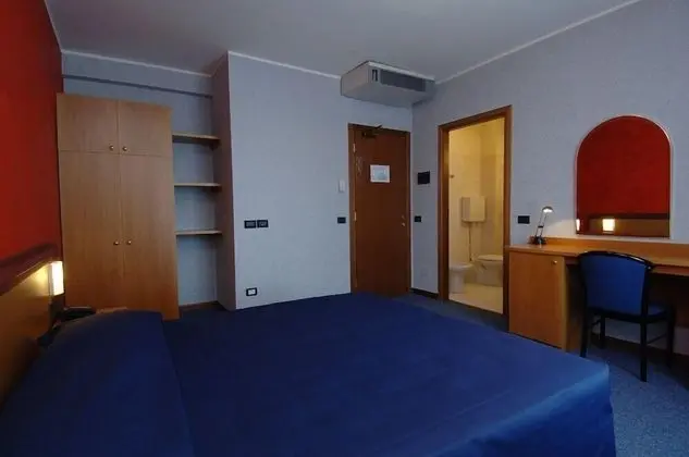 Business Büyük Yataklı Tek Kişilik Oda, 1 Çift Kişilik Yatak