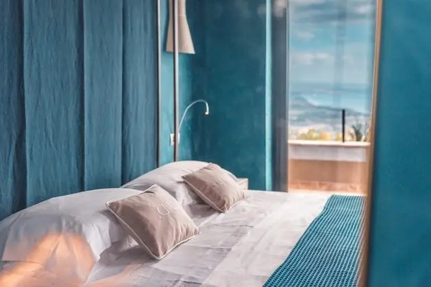 Deluxe Tek Büyük Yataklı Oda, 1 Yatak Odası, Koy Manzaralı, Denize Bakan