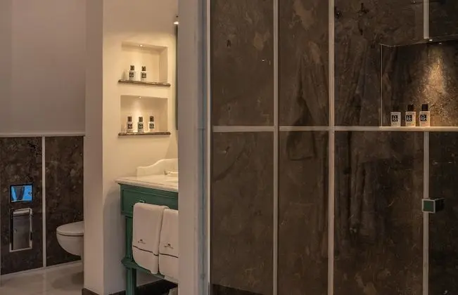 Deluxe Tek Büyük Yataklı Oda, 1 Yatak Odası, Koy Manzaralı, Denize Bakan