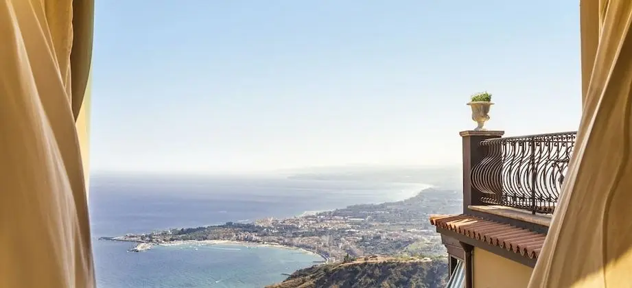 Junior Tek Büyük Yataklı Oda, 1 En Büyük (King) Boy Yatak, Deniz Manzaralı, Denize Bakan