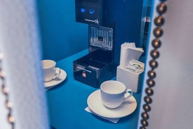 Junior Tek Büyük Yataklı Oda, 1 En Büyük (King) Boy Yatak, Deniz Manzaralı, Denize Bakan