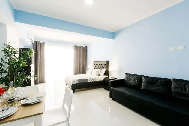 Deluxe Executive Suite with Balcony