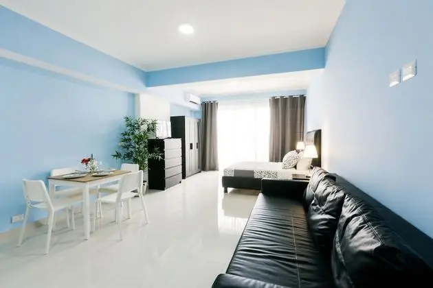 Deluxe Executive Suite with Balcony