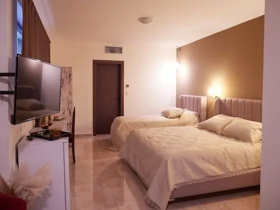 Luxury Üç Kişilik Oda