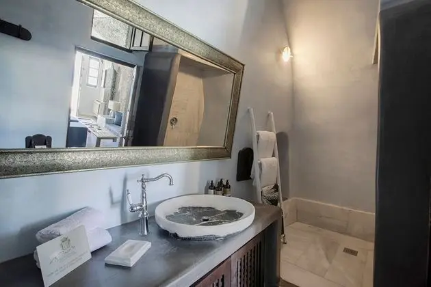 Grand Suite with Plunge Pool and Caldera View