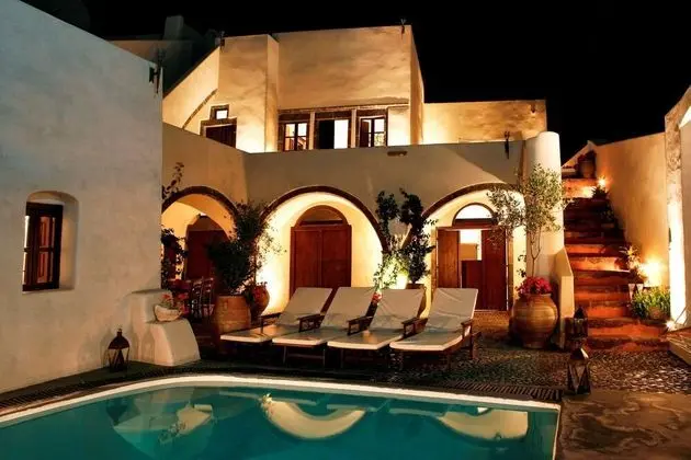 Grand Four Bedroom Villa with Private Pool