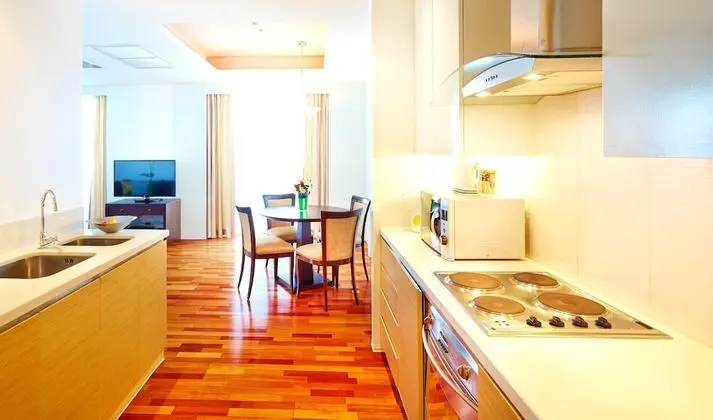 Deluxe Room, 1 Bedroom, Kitchen, City View