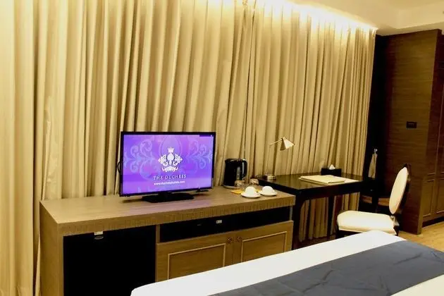 Studio Room