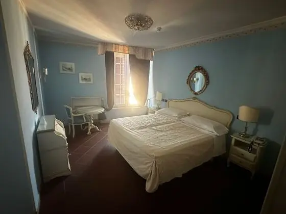 Classic Tek Büyük veya İki Ayrı Yataklı Oda