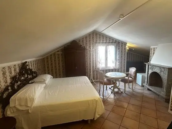 Classic Tek Büyük veya İki Ayrı Yataklı Oda