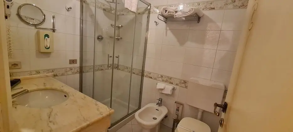 Classic Tek Büyük veya İki Ayrı Yataklı Oda