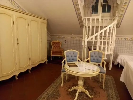 Classic Üç Kişilik Oda