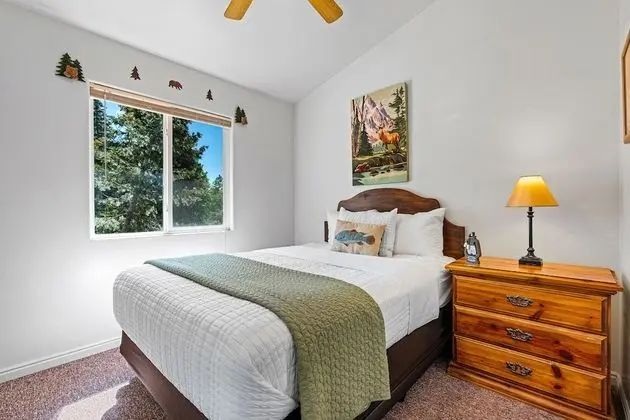 2 Bedroom Cabin, 2 Queen Beds, Non Smoking