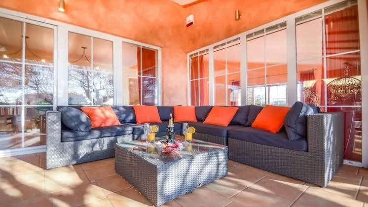 Villa, Kişiye Özel Havuzlu