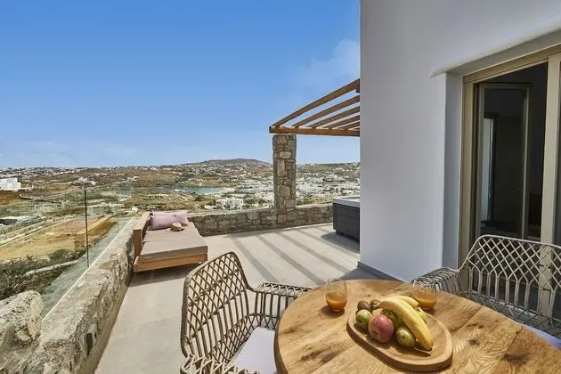 Deluxe Suite, Hot Tub, Sea View (Sofa bed/single use)