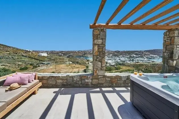 Deluxe Suite, Hot Tub, Sea View (Sofa bed/single use)