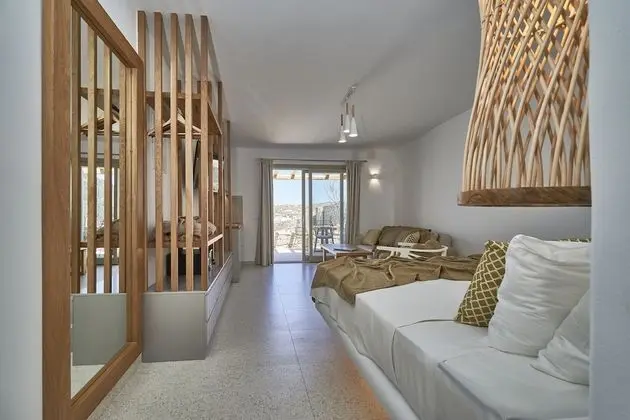 Deluxe Suite, Sea View (Sofa bed/single use)