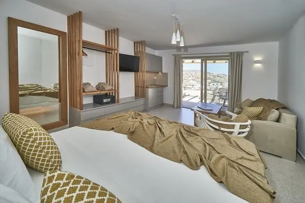 Deluxe Suite, Sea View (Sofa bed/single use)