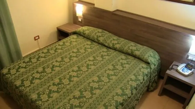 Standard Tek Büyük Yataklı Oda, Şehir Manzaralı