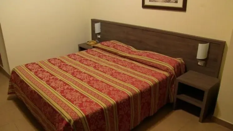 Standard Tek Büyük Yataklı Oda, Şehir Manzaralı