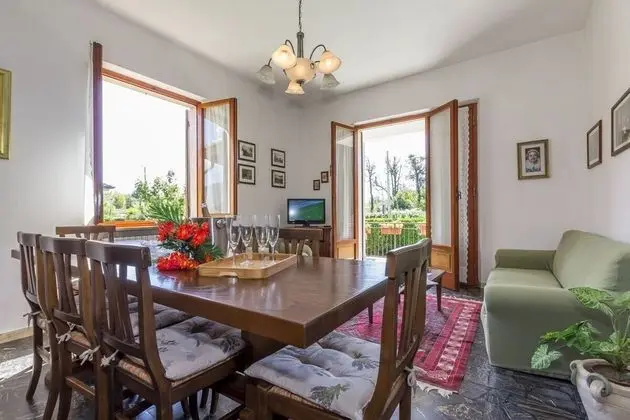 Family Apart Daire, Birden Çok Yatak, Bahçeli (Due Pini Stradella)