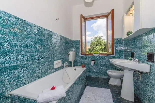 Family Apart Daire, Birden Çok Yatak, Bahçeli (Due Pini Stradella)