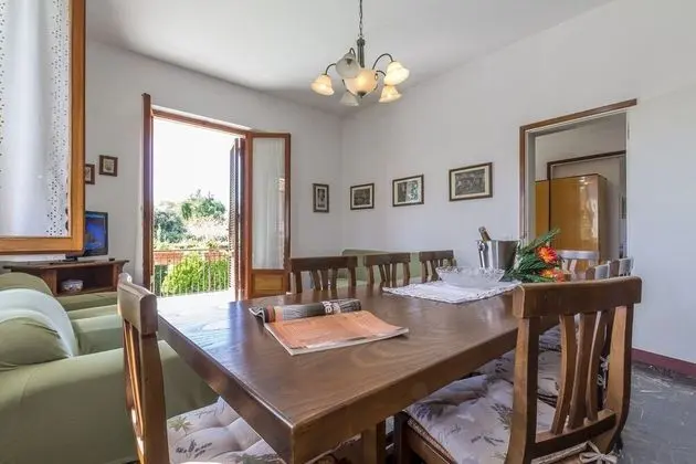 Family Apart Daire, Birden Çok Yatak, Bahçeli (Due Pini Stradella)