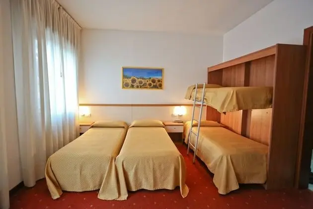 Dört Kişilik Oda