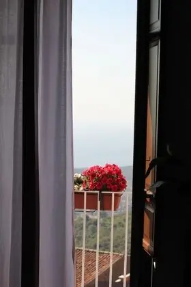 Luxury Tek Büyük Yataklı Oda, Balkon, Deniz Manzaralı