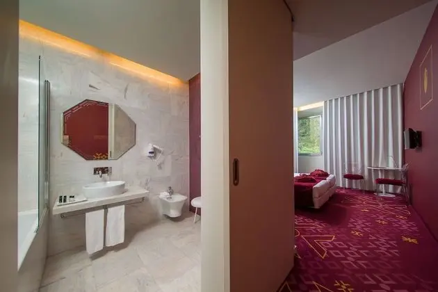 Deluxe Tek Büyük veya İki Ayrı Yataklı Oda