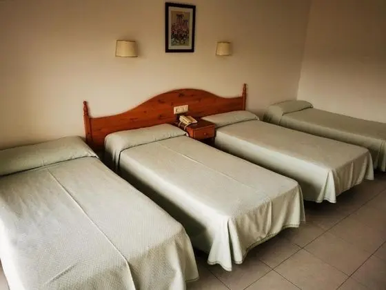 Dört Kişilik Oda