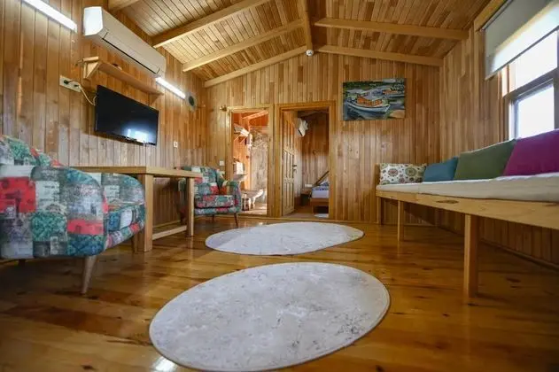 Deluxe Aile Suiti, Bahçe Manzaralı, Balkonlu