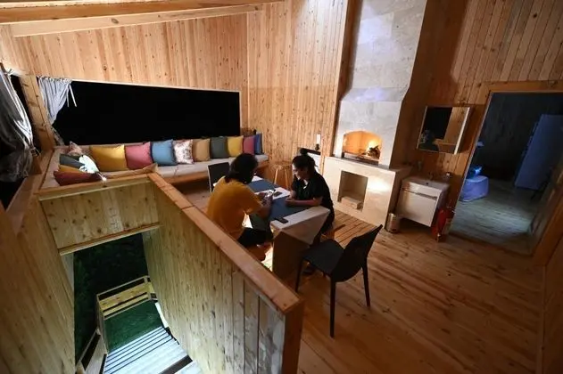 Suite, Kara veya Kısmi Deniz Manzaralı, Şömineli ve Jakuzili