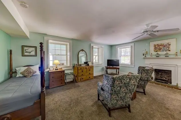 Magnolia Room