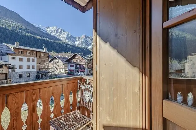 Standard Tek Büyük Yataklı Oda, Balkon, Dağ Manzaralı