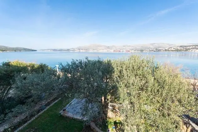 Apart Daire (Duga - beachfront & seaview - A1(4+1))