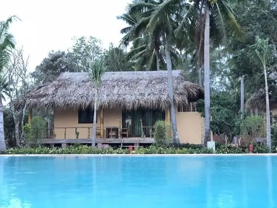 Family Bungalov, Sigara İçilebilir, Havuz Manzaralı