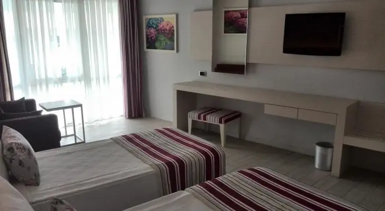 1 Çift ​​kişilik Yatak Club Economy