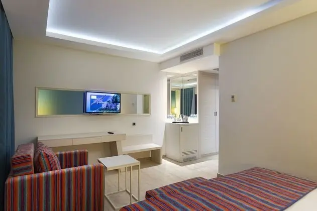 Standard Tek Büyük veya İki Ayrı Yataklı Oda