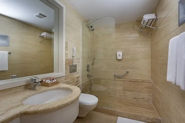 Standard Tek Büyük veya İki Ayrı Yataklı Oda