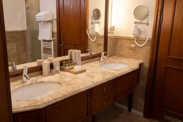 King Suite
