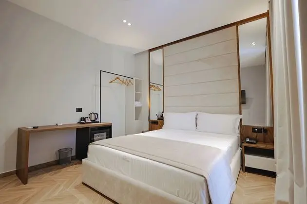 Tek Büyük Yataklı Oda, 1 Çift Kişilik Yatak