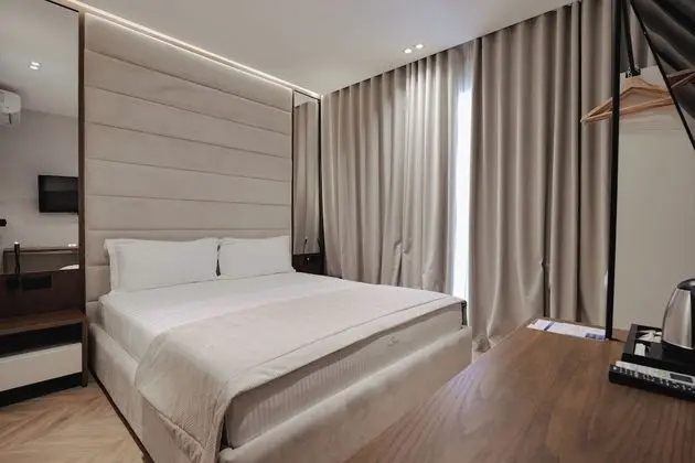 Tek Büyük Yataklı Oda, 1 Çift Kişilik Yatak