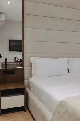 Tek Büyük Yataklı Oda, 1 Çift Kişilik Yatak