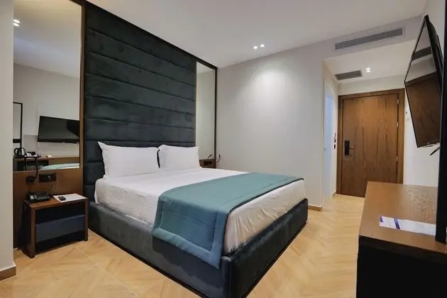 Tek Büyük Yataklı Oda, 1 Çift Kişilik Yatak