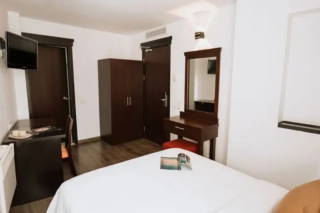Economy Tek Büyük Yataklı Oda