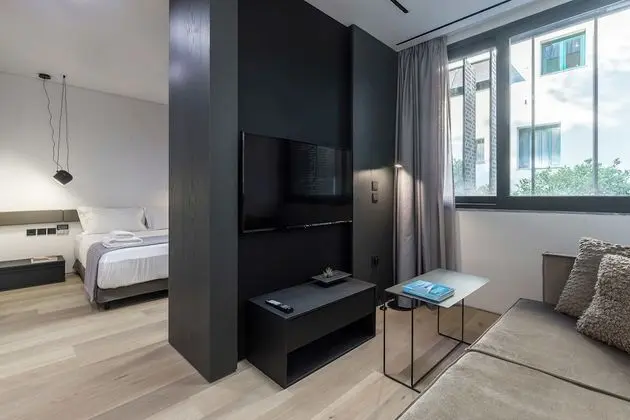 Luxury Süit, 1 Yatak Odası (Front View, 103)
